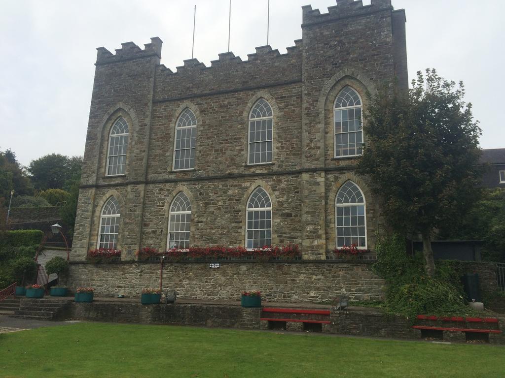 Kinsale Villa ภายนอก รูปภาพ