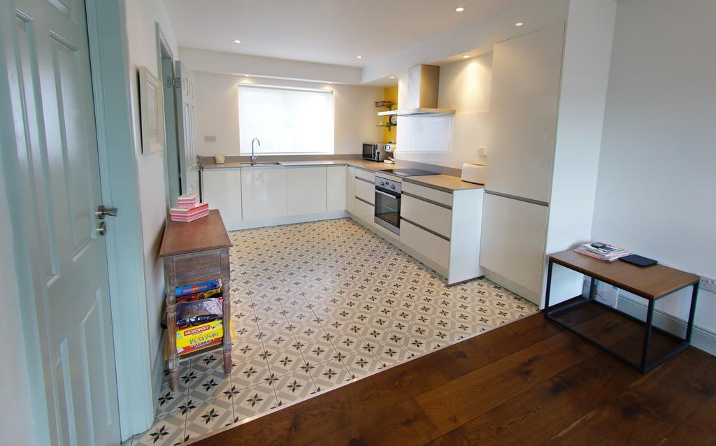 Kinsale Villa ภายนอก รูปภาพ